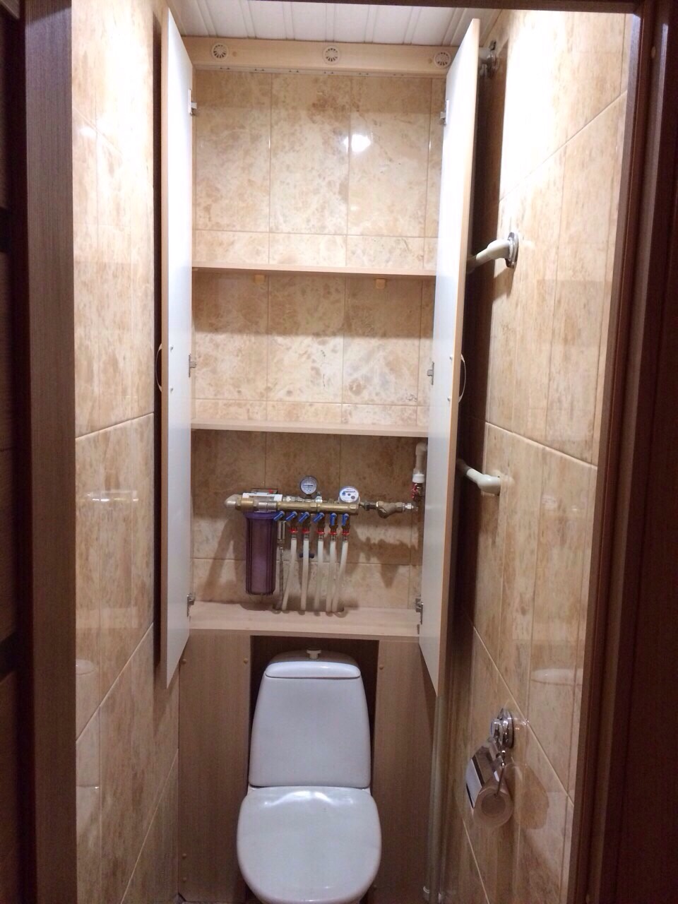 встроенный шкаф в ванной и туалете